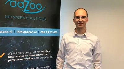 Servicedesk medewerker Niels investeert in kennis en ervaring